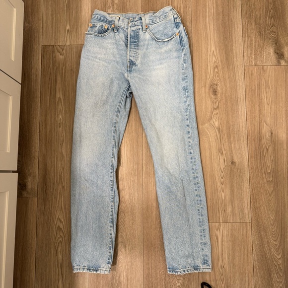 Levi's Denim - Levi’s 501 Skinny in Tango Light. Size 27.